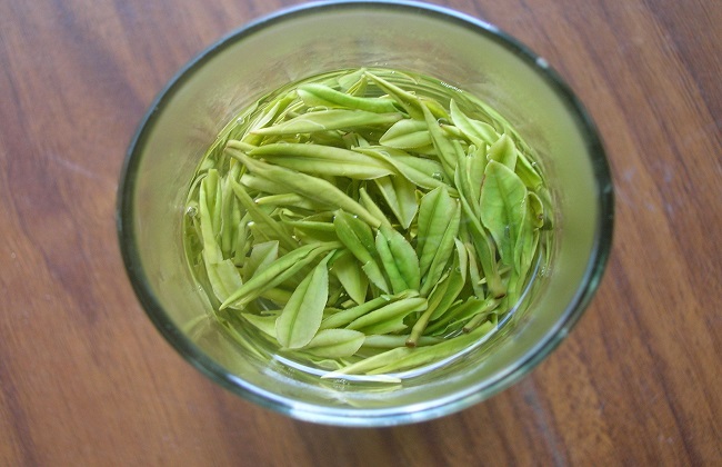 如何辨别白茶的好坏